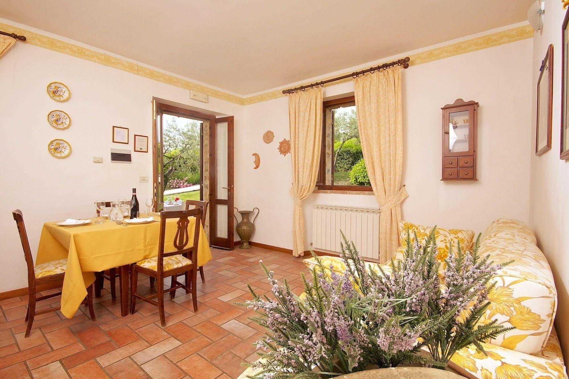 Agriturismo Le Colombe Assisi Exterior photo